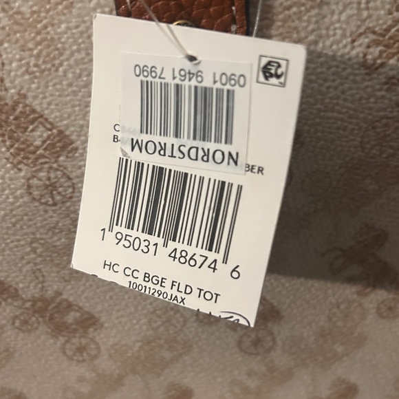 Coach Field Tote With Horse And Carriage Print And Carriage Badge - Picture 10 of 13